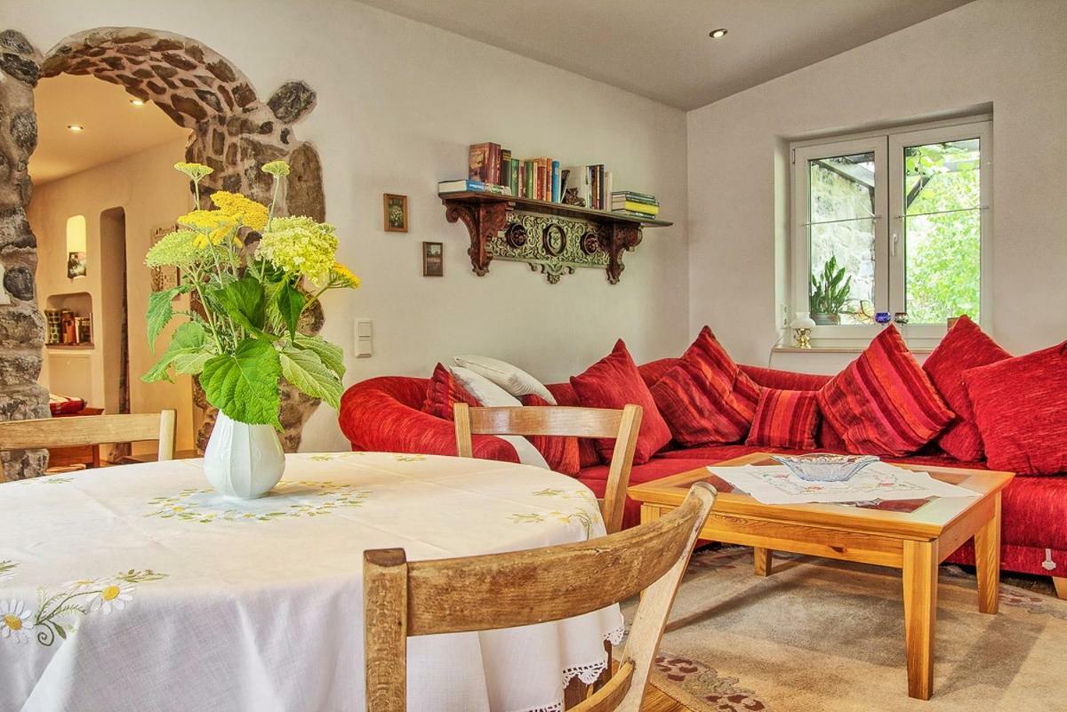 Auszeit Flair Der Provence Apartment Hausen  Bagian luar foto
